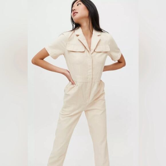 URBAN OUTFITTERS BDG Liz Short Sleeve Coverall Jumpsuit Womens Small Cream - Picture 4 of 16